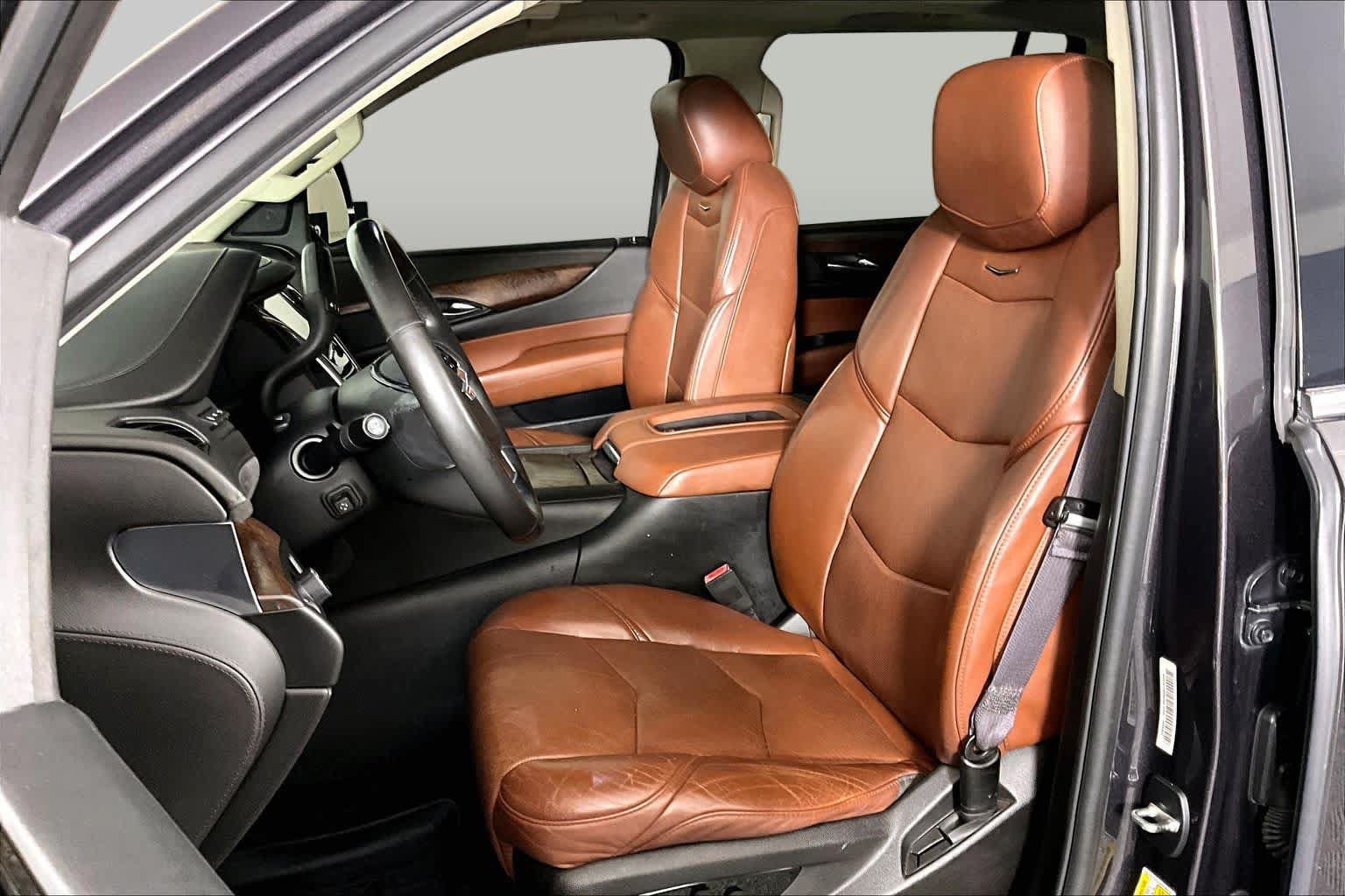 Used 2015 Cadillac Escalade ESV Premium RWD image 8