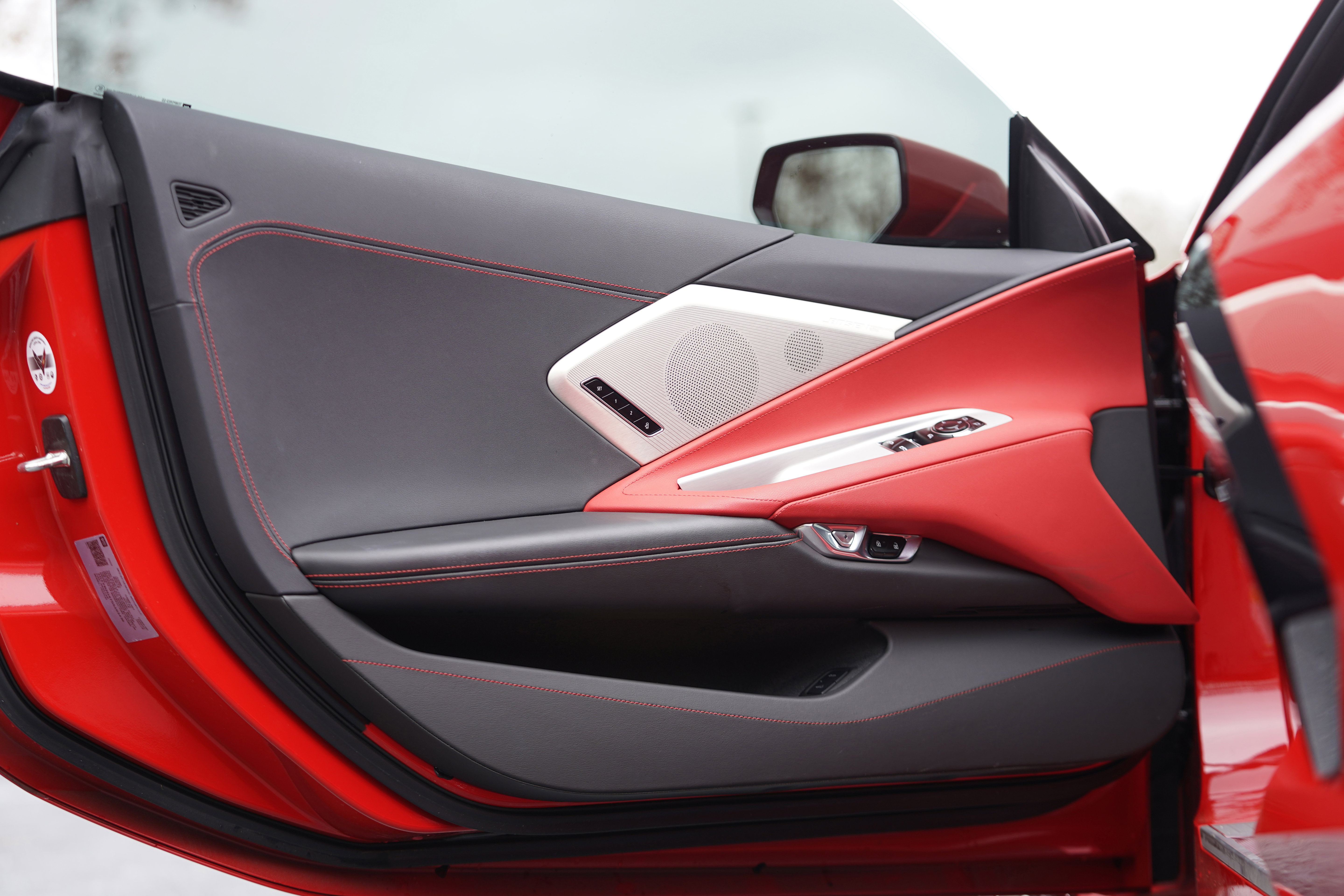 Used 2025 Chevrolet Corvette Stingray Preferred Cpe w/ 2LT RWD image 8