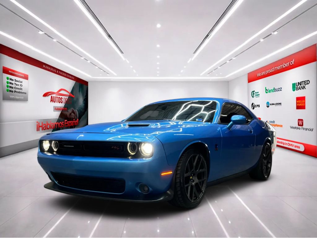 Used 2016 Dodge Challenger R/T Scat Pack w/ Leather Interior Group image 3