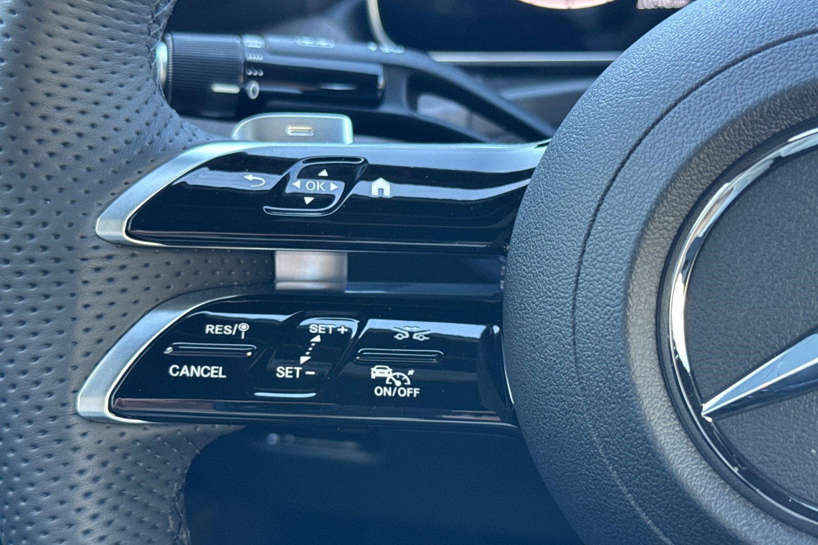 New 2026 Mercedes-Benz CLE 450 4MATIC Cabriolet image 16