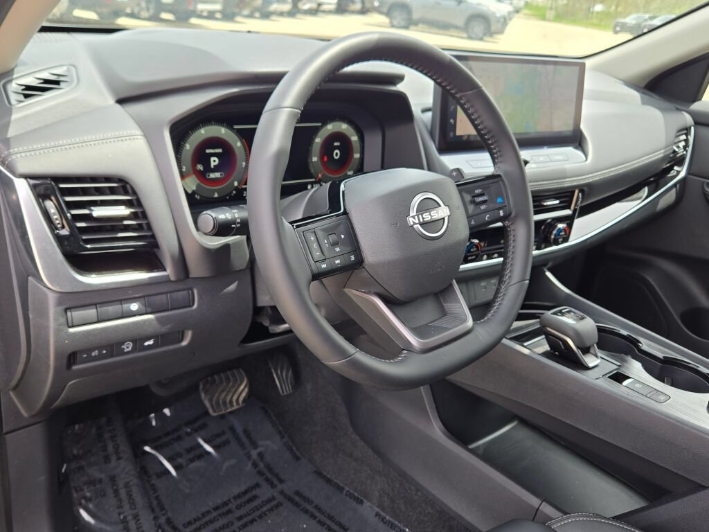 Used 2026 Nissan Rogue SL AWD/4WD image 22