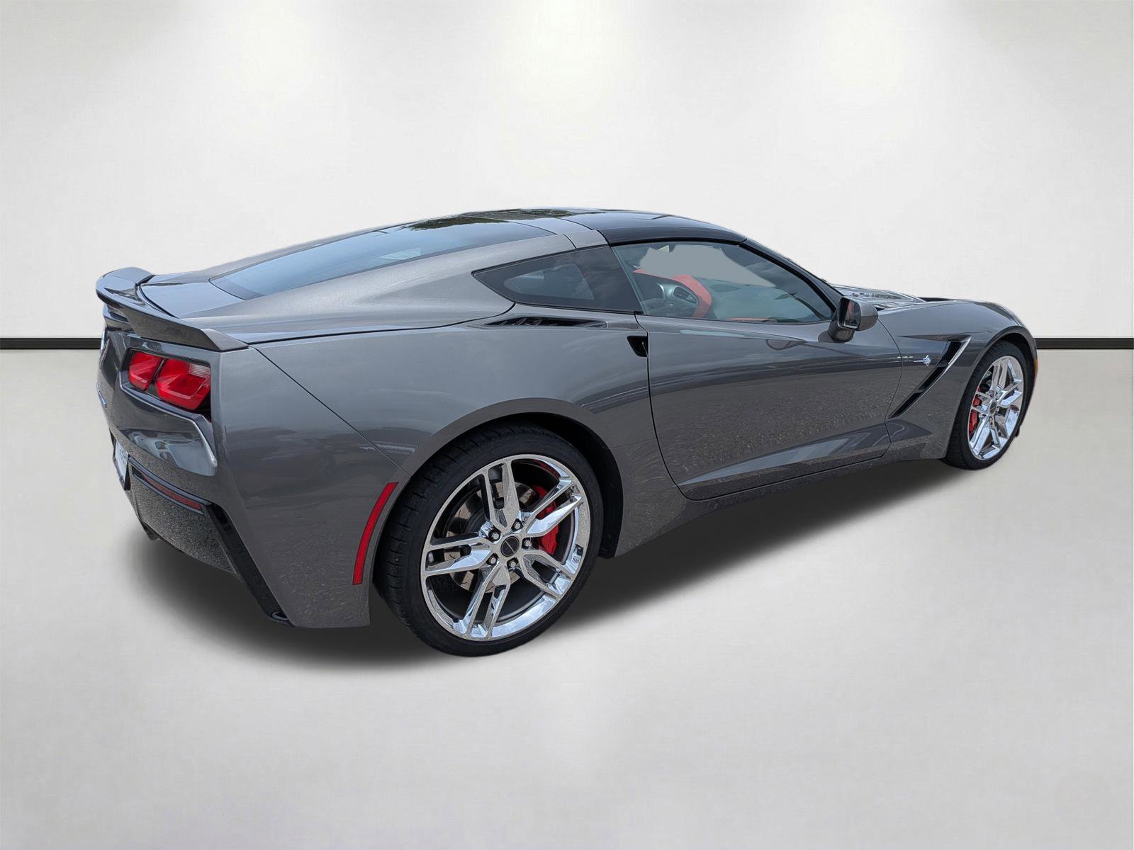Used 2015 Chevrolet Corvette Stingray Coupe w/ 3LT Preferred Equipment Group RWD image 4