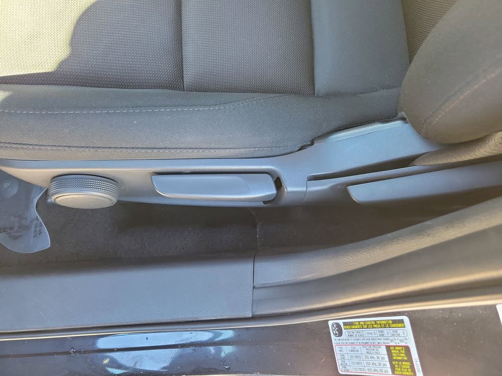 Used 2024 MAZDA MAZDA3 s image 20