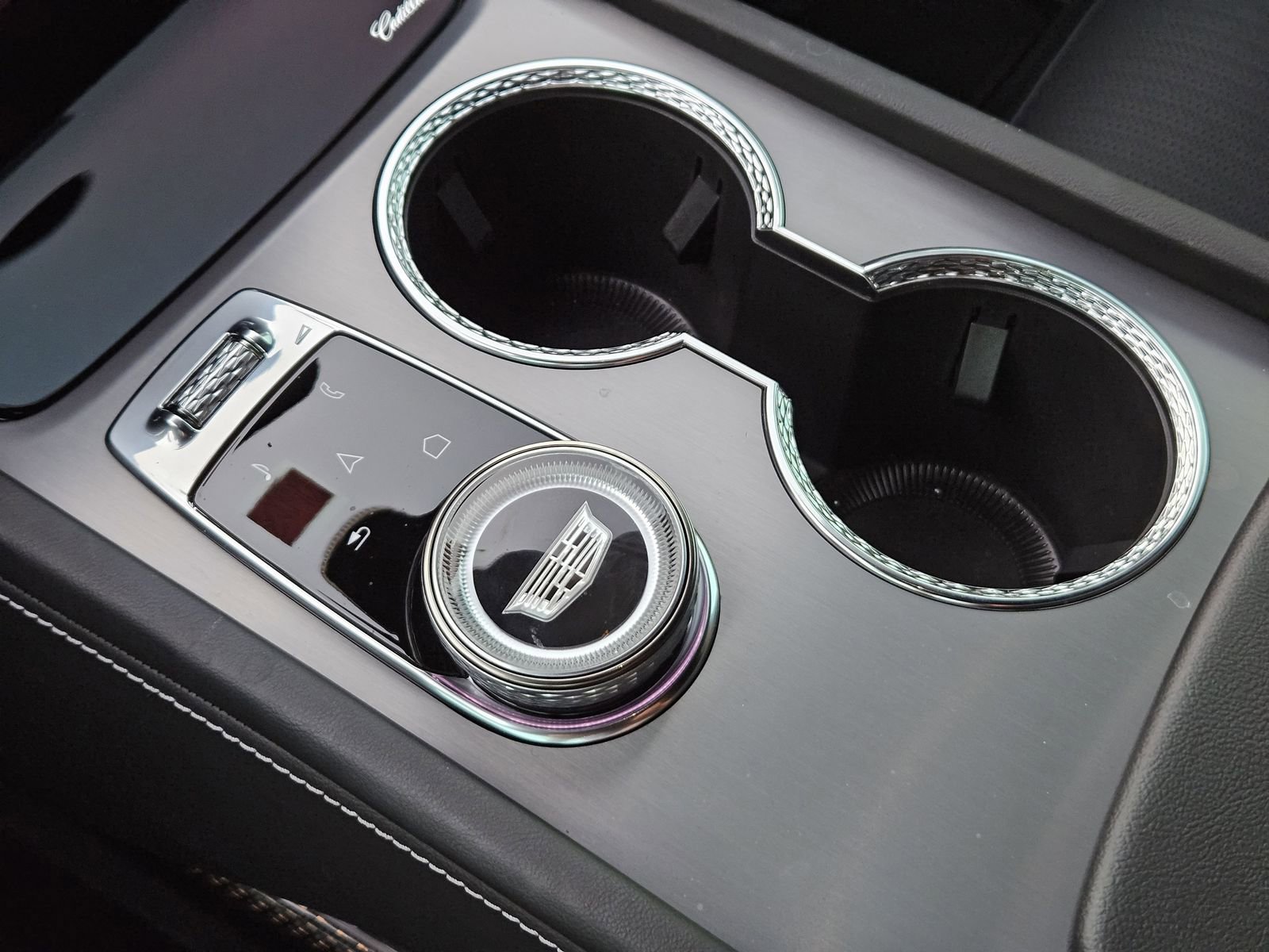 New 2026 Cadillac Vistiq Sport image 20