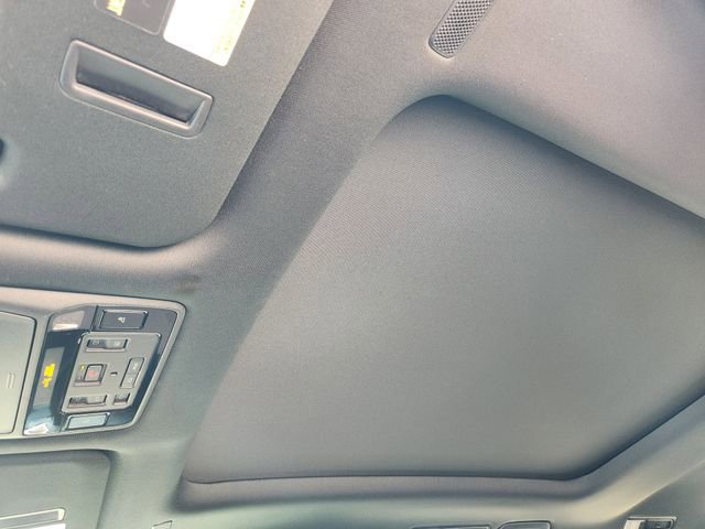 Used 2026 Toyota Grand Highlander AWD Hybrid image 17