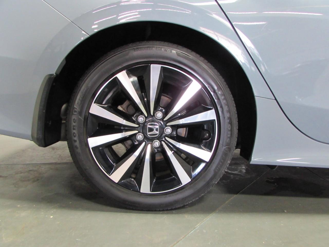 Used 2023 Honda Civic EX image 9