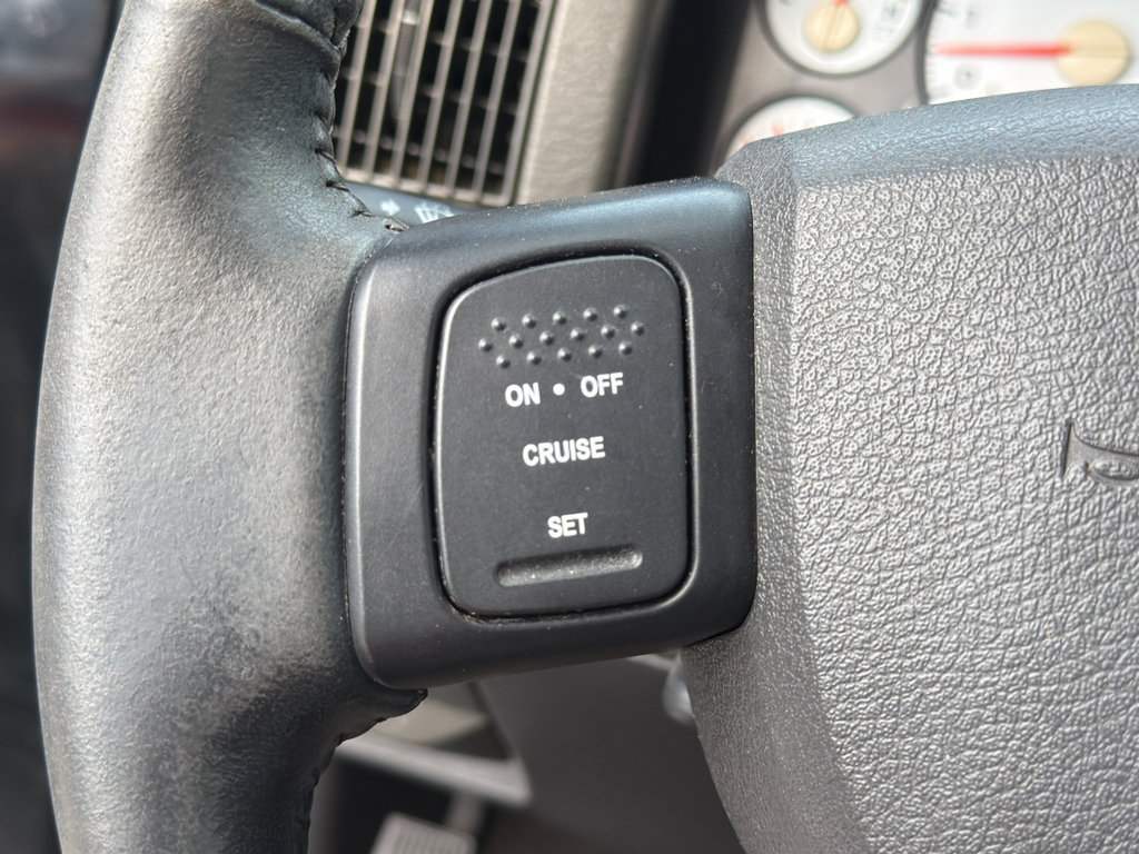 Used 2004 Dodge Ram 1500 Truck SLT w/ Sport Appearance Group RWD image 12