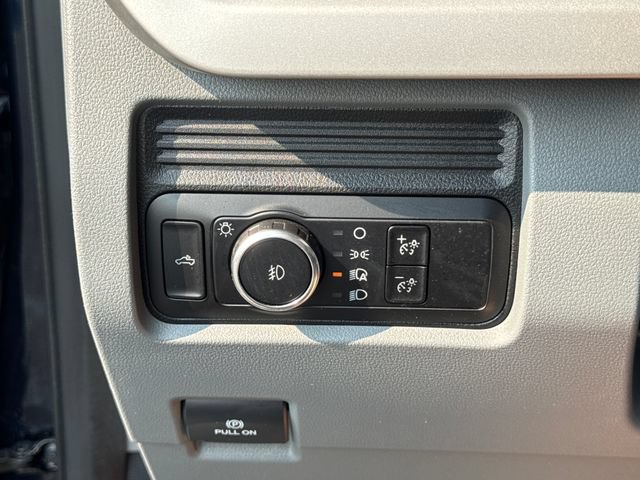 Used 2023 Ford F250 XL w/ STX Appearance Package AWD/4WD image 28