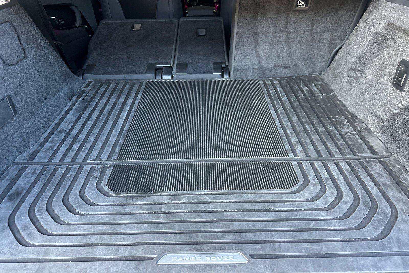 Used 2025 Land Rover Range Rover Sport SV Edition Two image 14