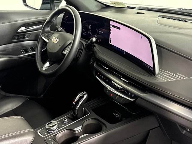 Certified 2025 Cadillac XT4 Premium Luxury FWD image 34