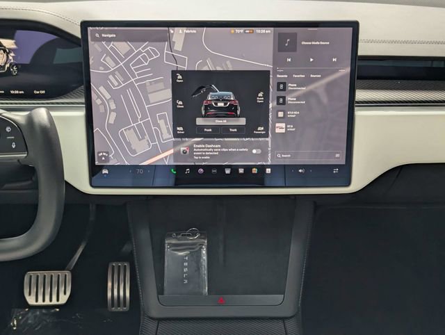 Used 2022 Tesla Model X Plaid image 12