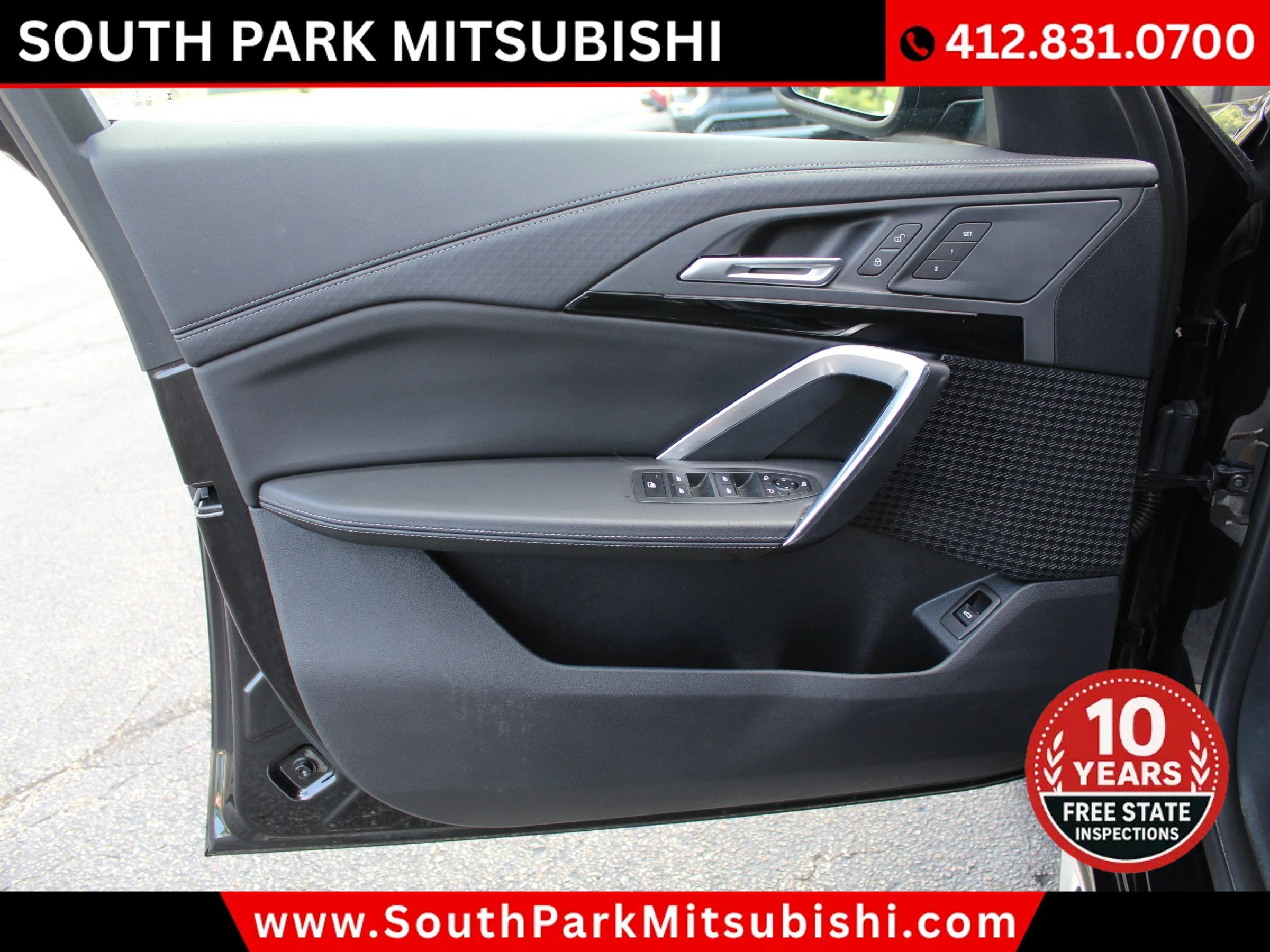 Used 2025 BMW X2 xDrive28i w/ M Sport Package AWD/4WD image 13