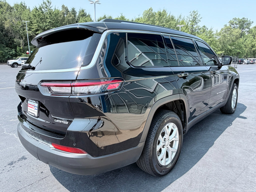 Used 2023 Jeep Grand Cherokee L Limited w/ Trailer Tow Group (B) AWD/4WD image 6