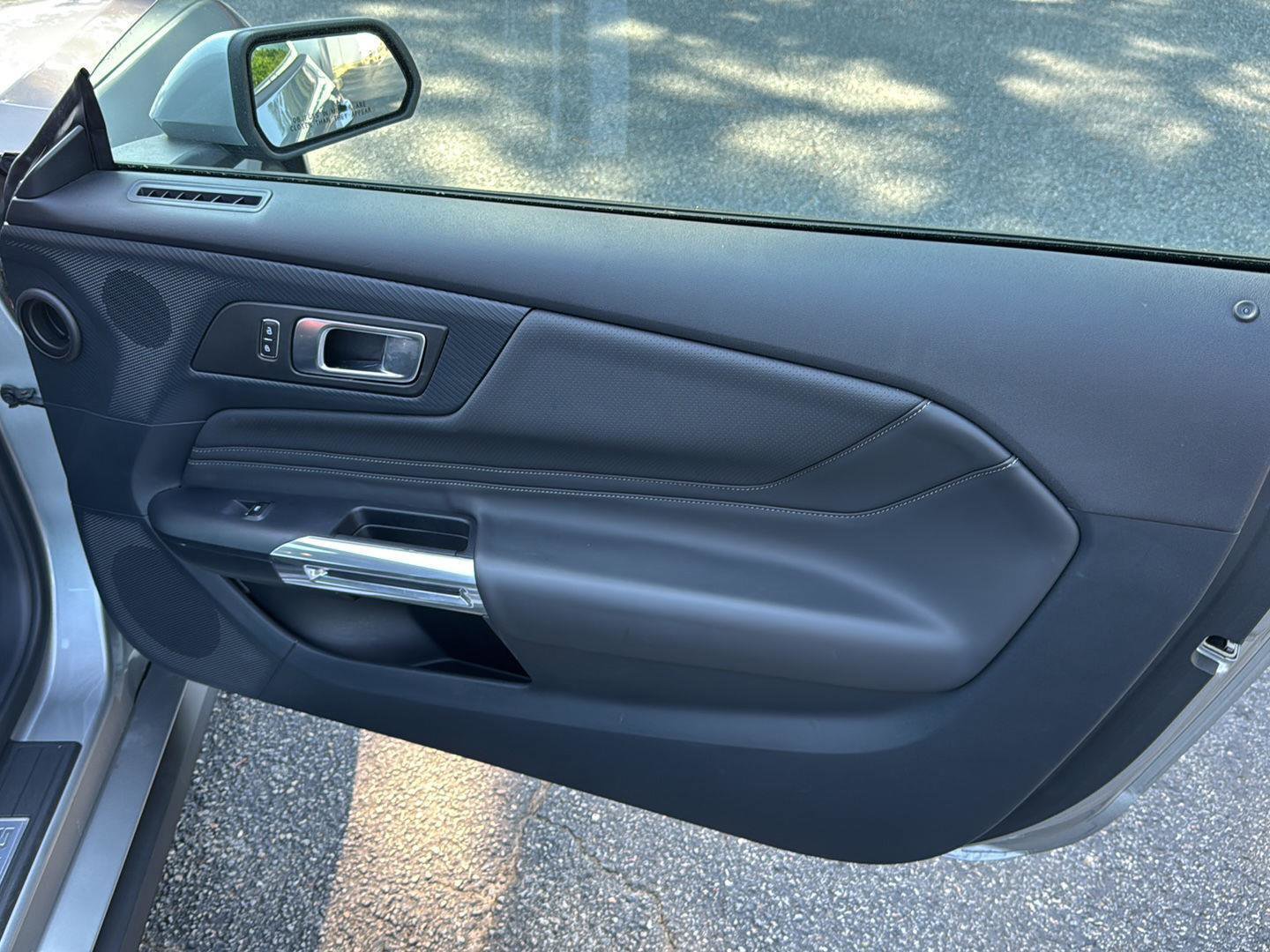 Used 2024 Ford Mustang Premium image 10