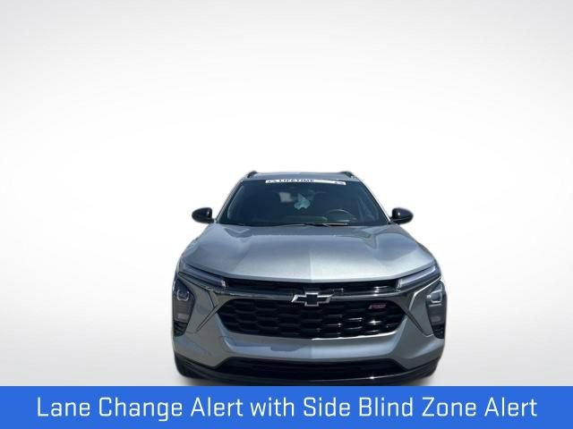 Certified 2025 Chevrolet Trax RS w/ Sunroof Package FWD image 14