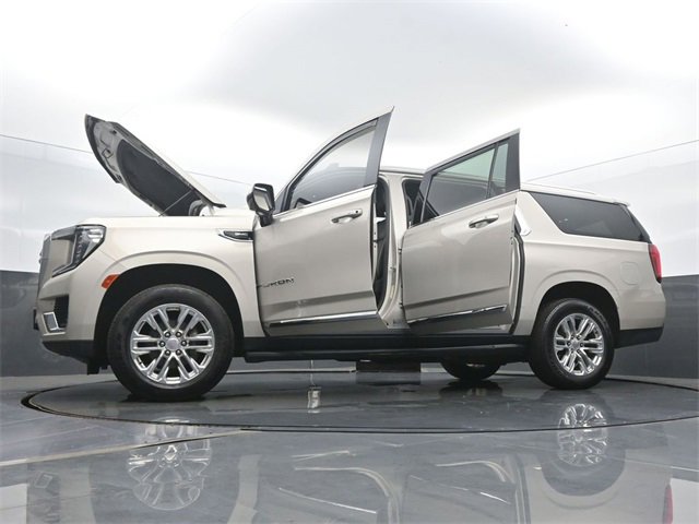 Used 2023 GMC Yukon XL SLT image 61