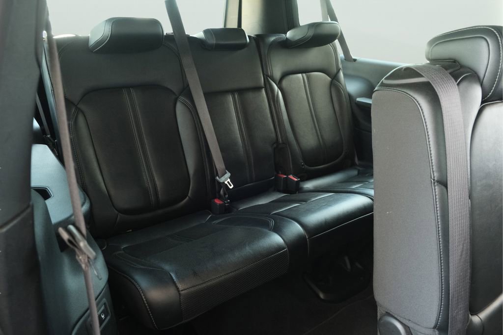 Used 2024 Jeep Wagoneer L Series II RWD image 33