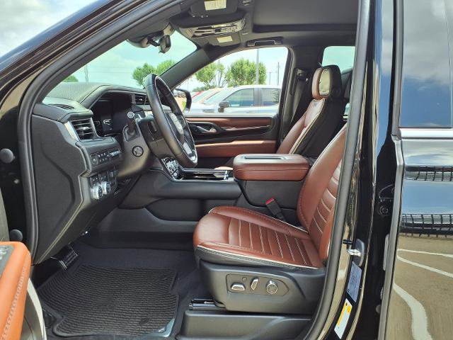 Used 2023 GMC Yukon Denali Ultimate AWD/4WD image 19