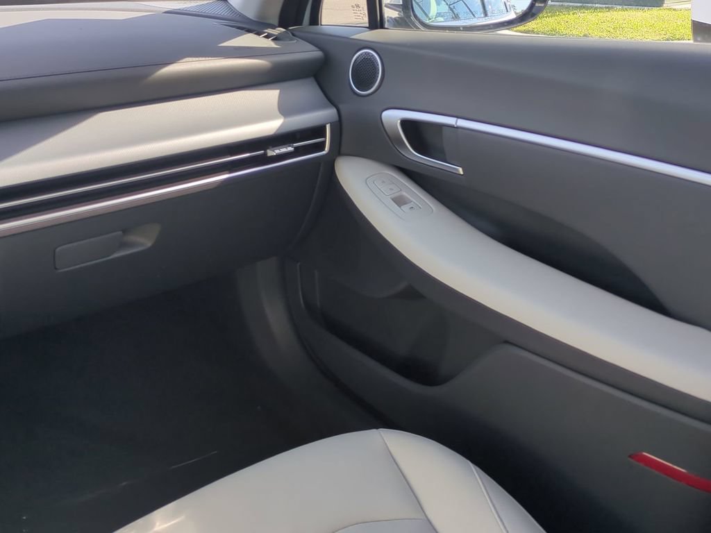 New 2026 Hyundai Sonata SEL FWD image 18