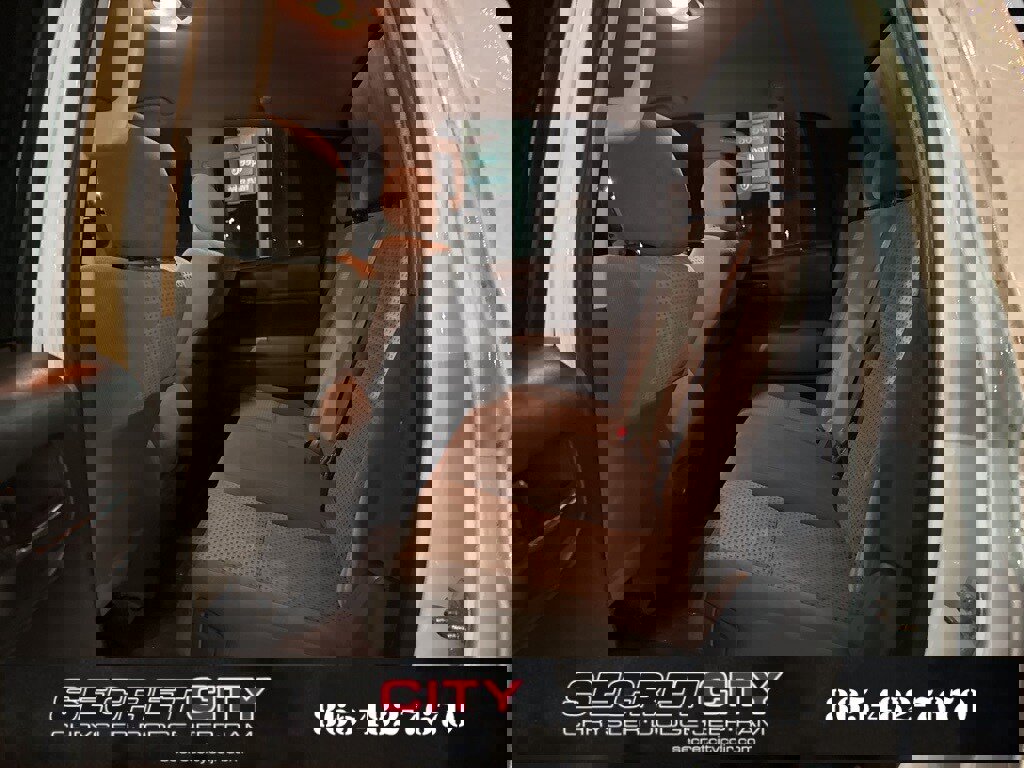 Used 2012 Toyota Tundra 4x4 Double Cab image 21