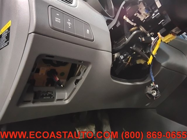 Used 2016 Hyundai Elantra SE FWD image 20