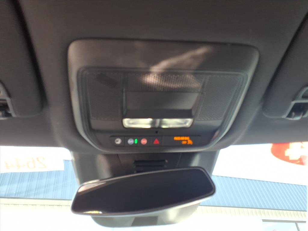 Used 2024 Chevrolet Equinox EV LT image 24