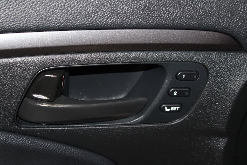 Used 2023 Honda Passport EX-L image 8