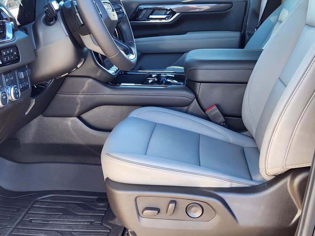 New 2026 GMC Yukon Elevation w/ Elevation Premium Package image 13