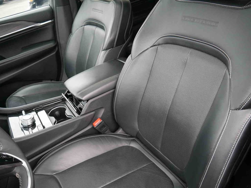 Used 2024 Jeep Grand Cherokee Overland image 27