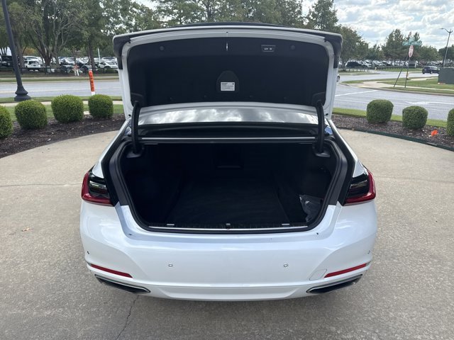 Used 2021 BMW 750i xDrive image 24