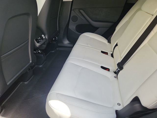Used 2024 Tesla Model Y Performance image 24