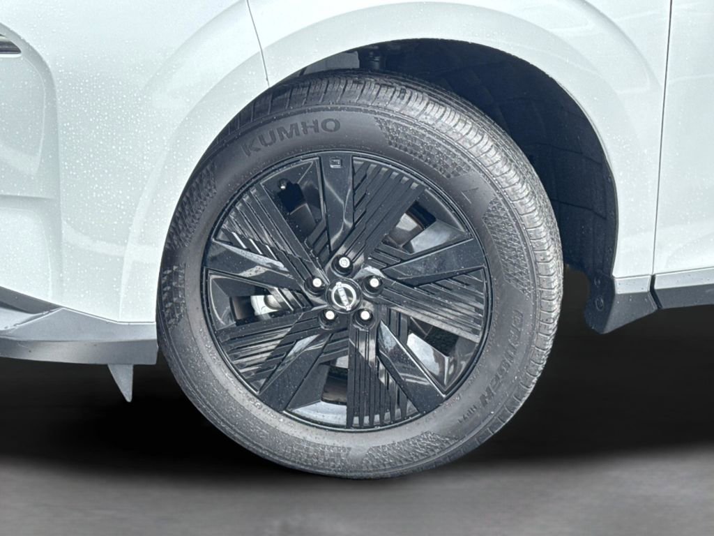 Certified 2025 Nissan Murano SV FWD image 47