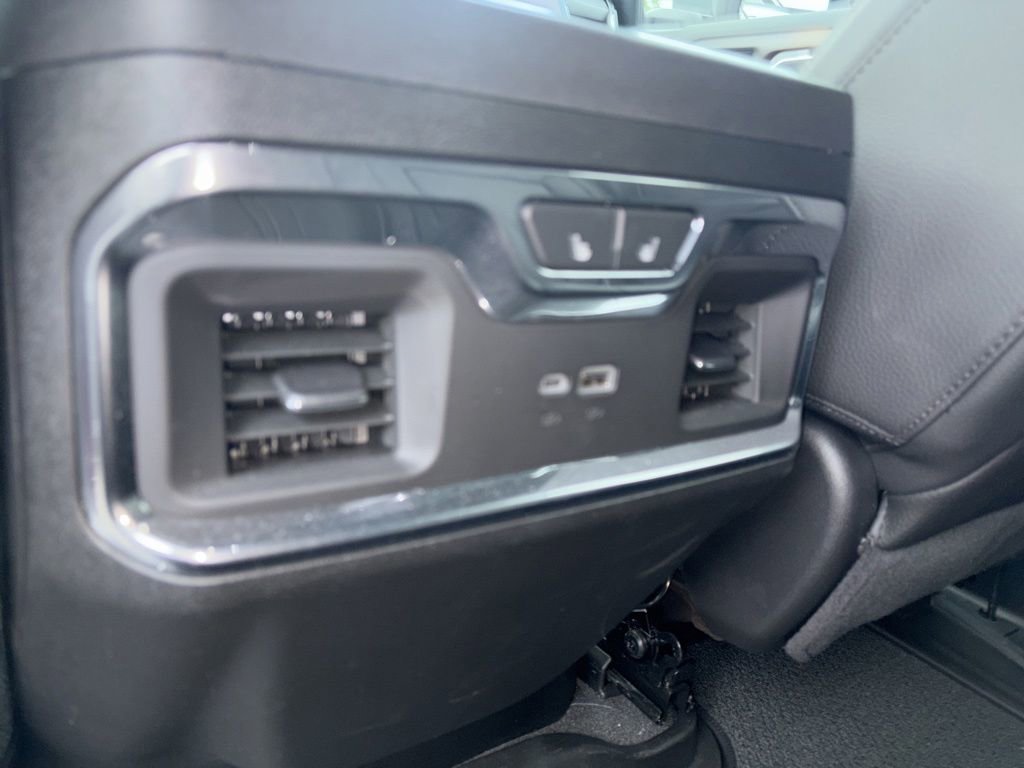 Used 2024 GMC Sierra 1500 Denali AWD/4WD image 17