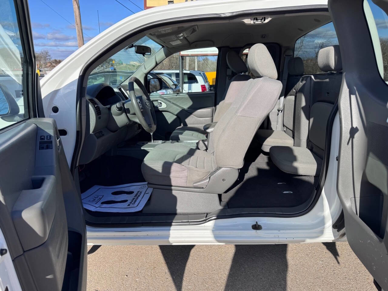 Used 2021 Nissan Frontier S RWD image 18