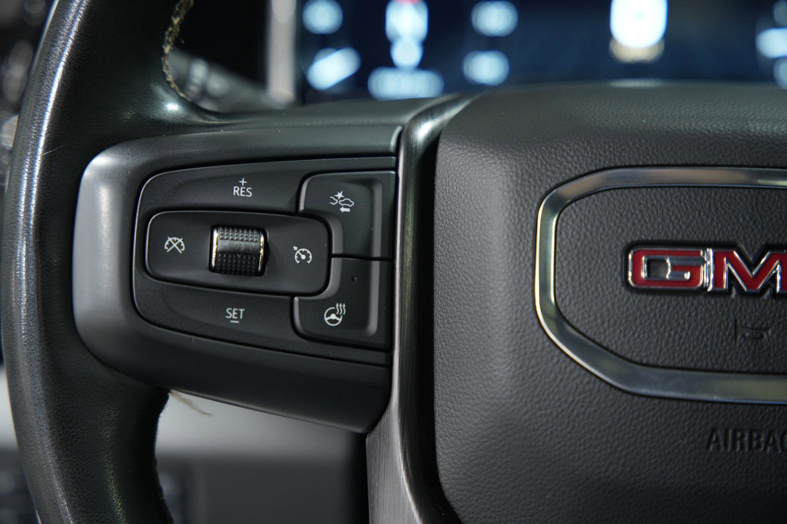 Used 2024 GMC Sierra 2500 AT4 w/ AT4 Premium Plus Package image 37