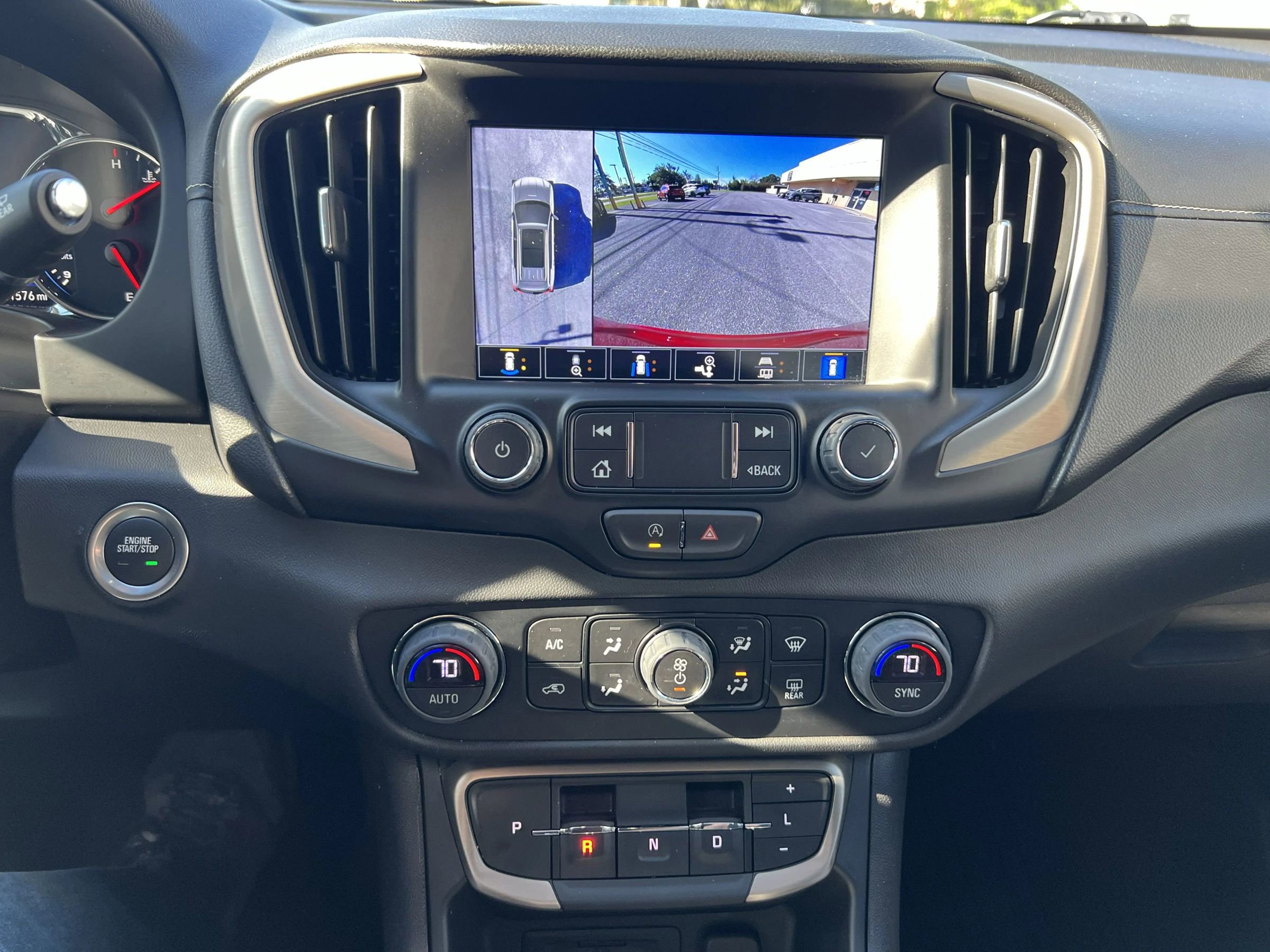 Used 2024 GMC Terrain Denali w/ Denali Premium Package image 13