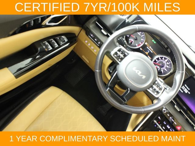 Used 2024 Kia Carnival EX FWD image 16
