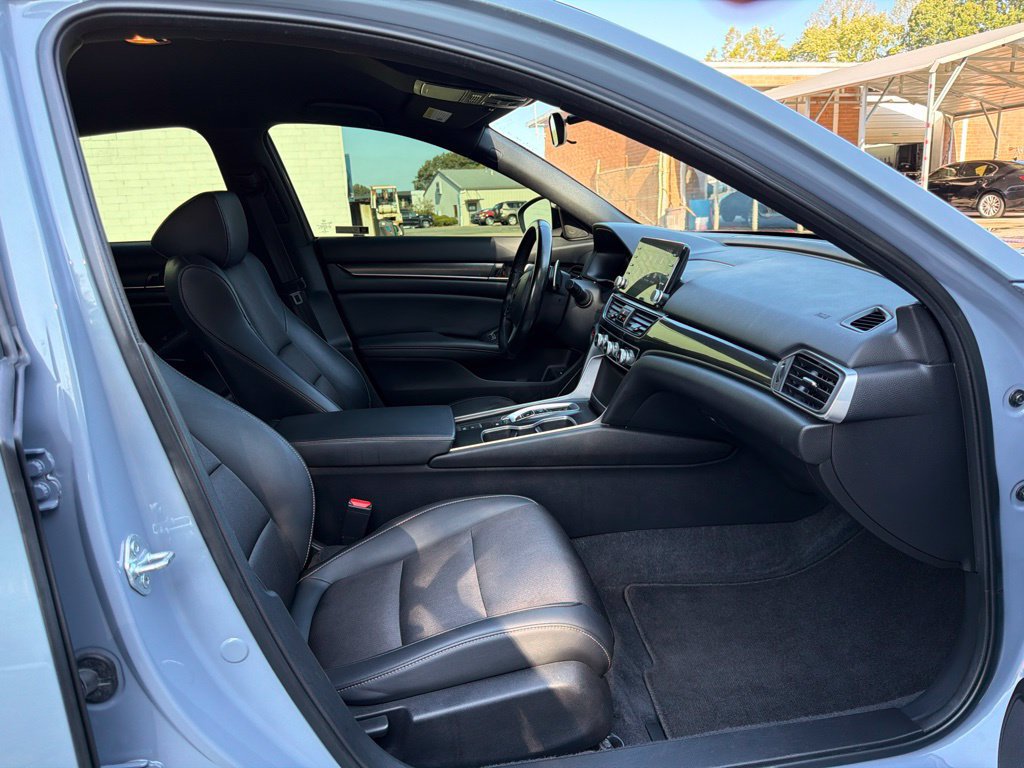 Used 2022 Honda Accord Sport image 12