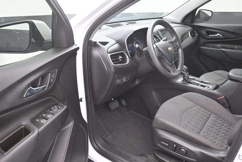 Used 2023 Chevrolet Equinox LT FWD image 10