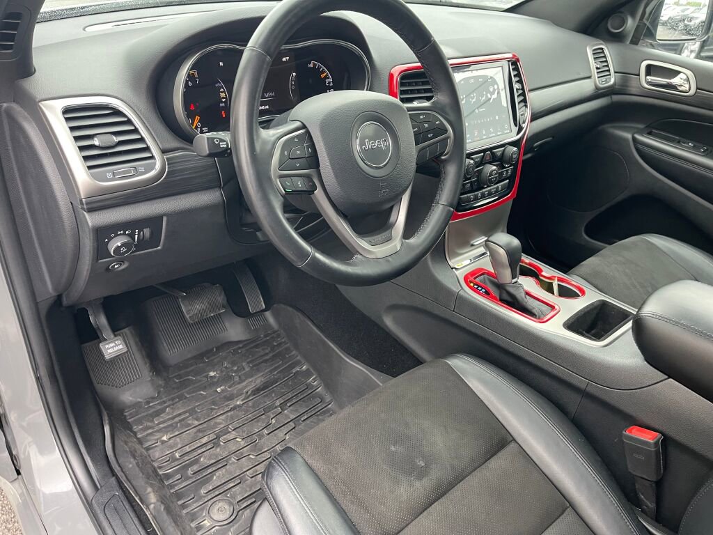 Used 2020 Jeep Grand Cherokee Altitude AWD/4WD image 5