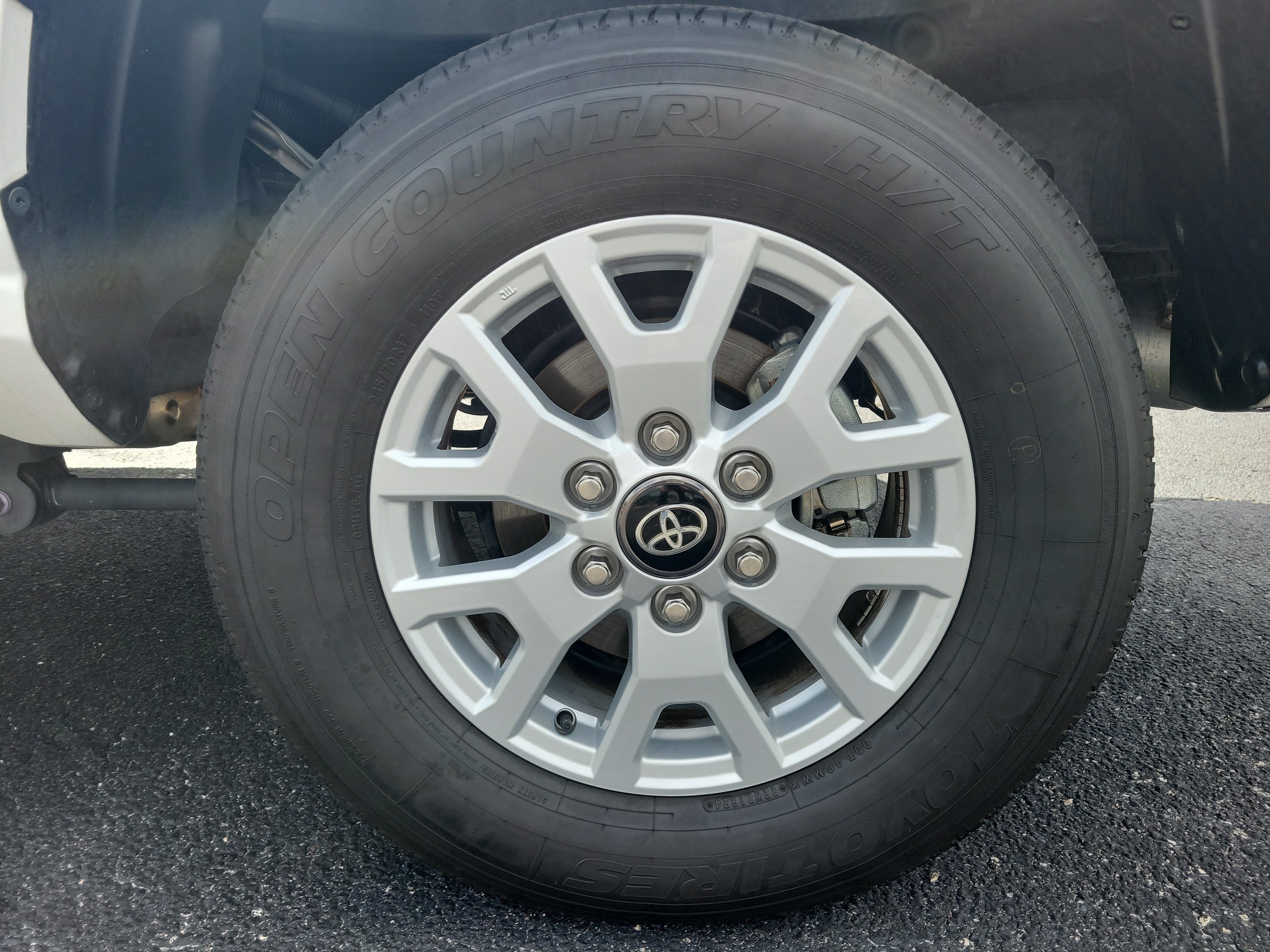 Used 2024 Toyota Tacoma SR5 RWD image 8