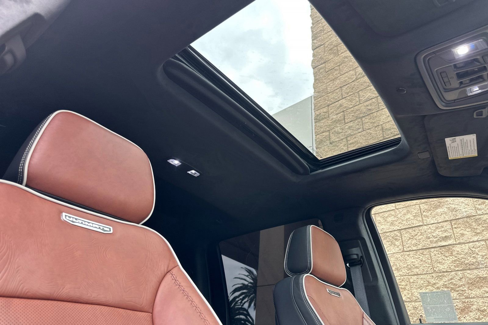 Certified 2025 GMC Sierra 2500 Denali Ultimate AWD/4WD image 17