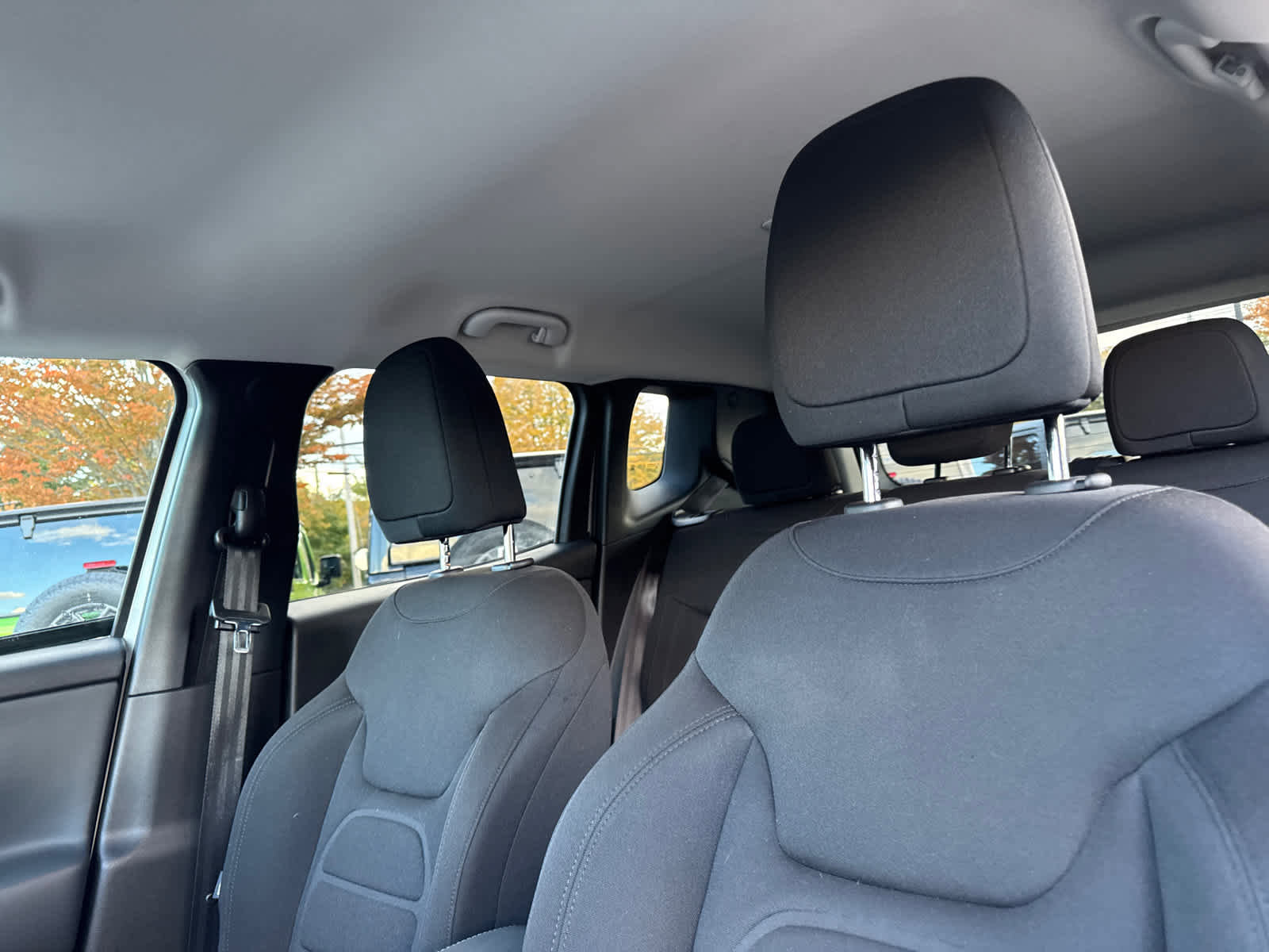 Used 2022 Jeep Renegade Latitude w/ Convenience Group image 14