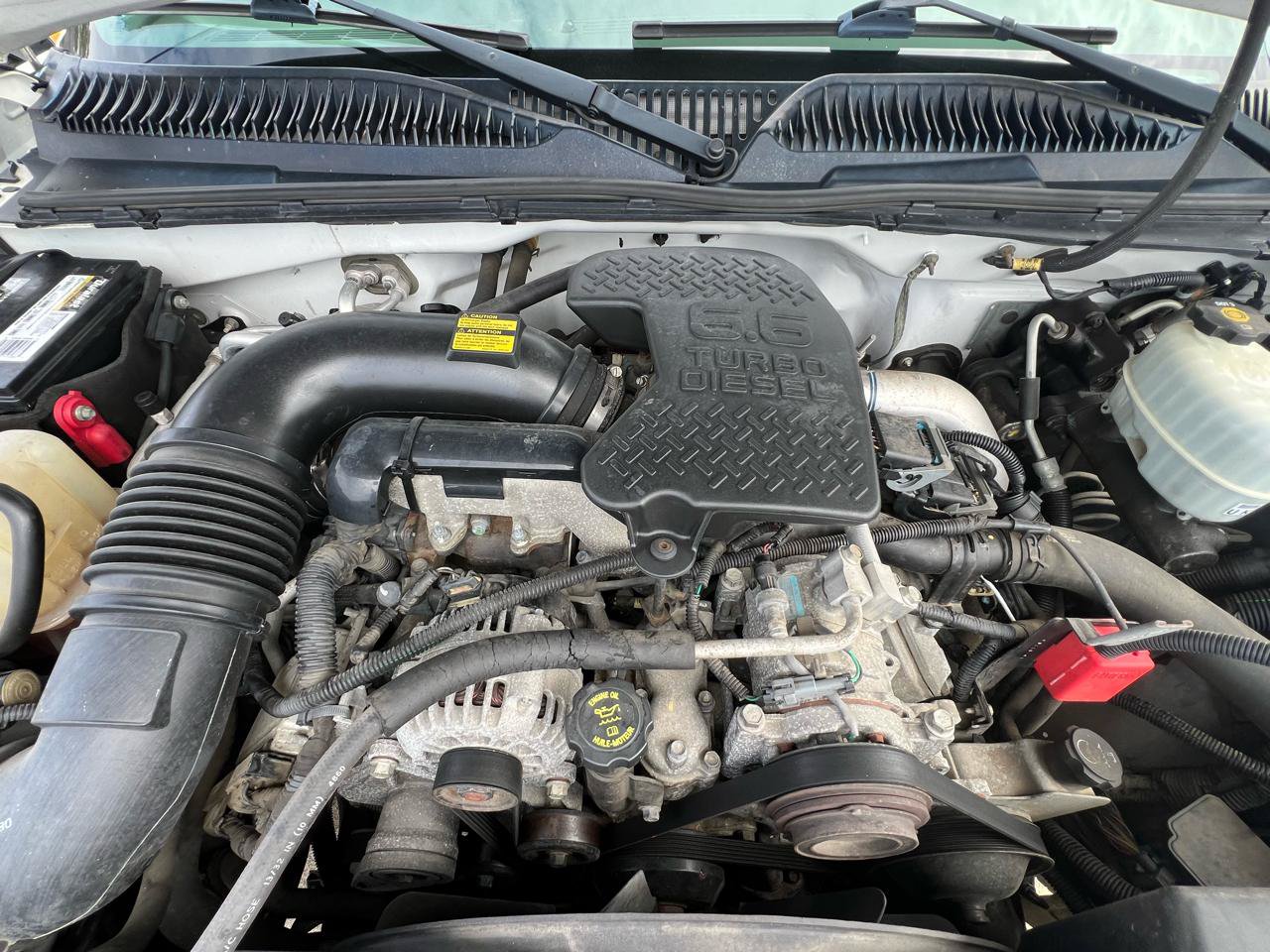 Used 2005 Chevrolet Silverado 2500 LS w/ Heavy-Duty Power Package RWD image 11