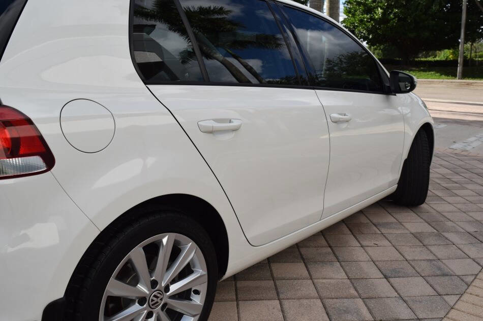 Used 2013 Volkswagen Golf TDI image 26