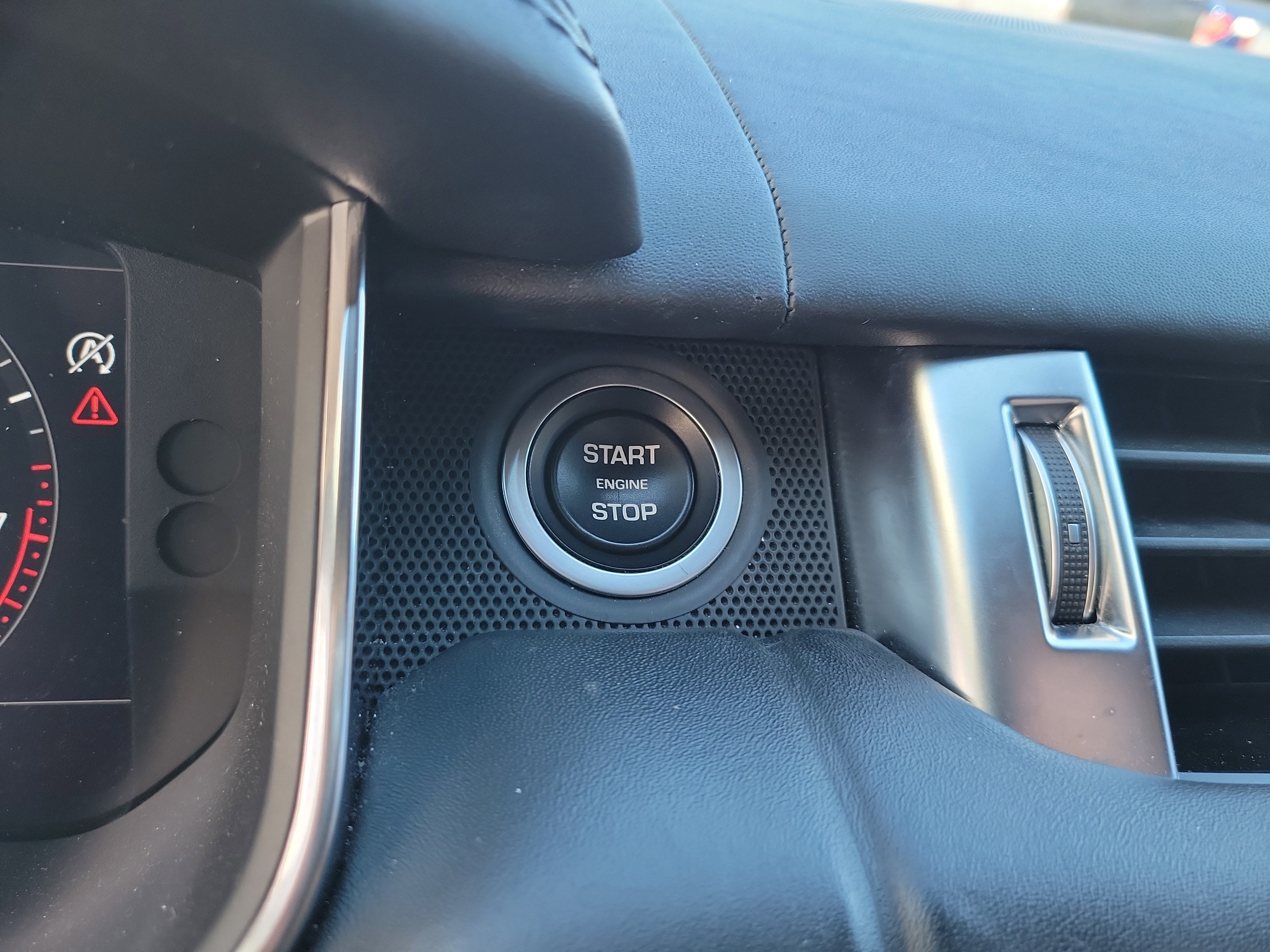 Used 2019 Land Rover Range Rover Sport HSE Dynamic image 28