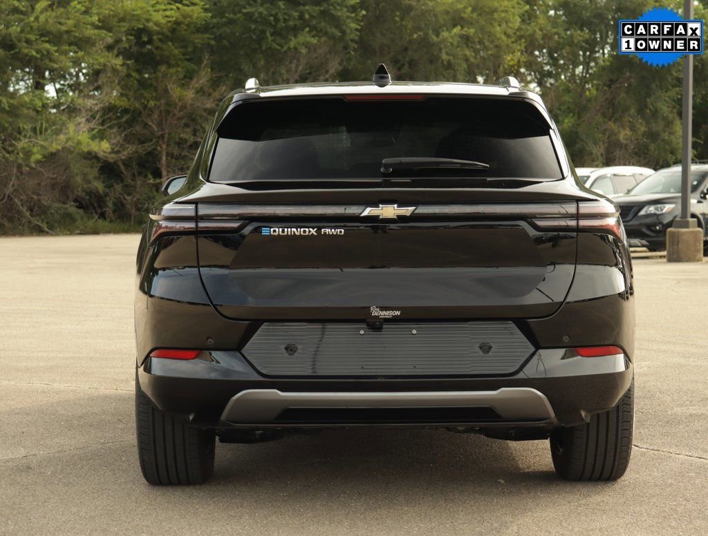 Used 2024 Chevrolet Equinox EV LT image 6