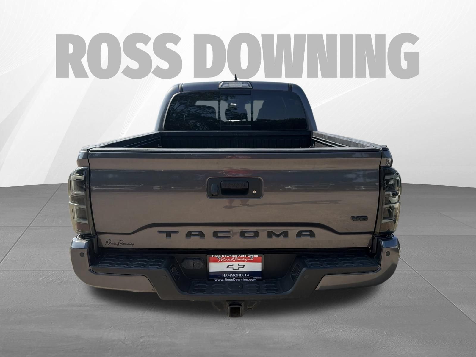 Used 2019 Toyota Tacoma TRD Sport w/ Technology Package AWD/4WD image 5