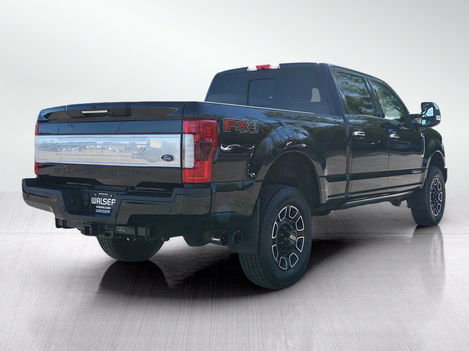 Used 2019 Ford F350 Platinum w/ Platinum Ultimate Package AWD/4WD image 5