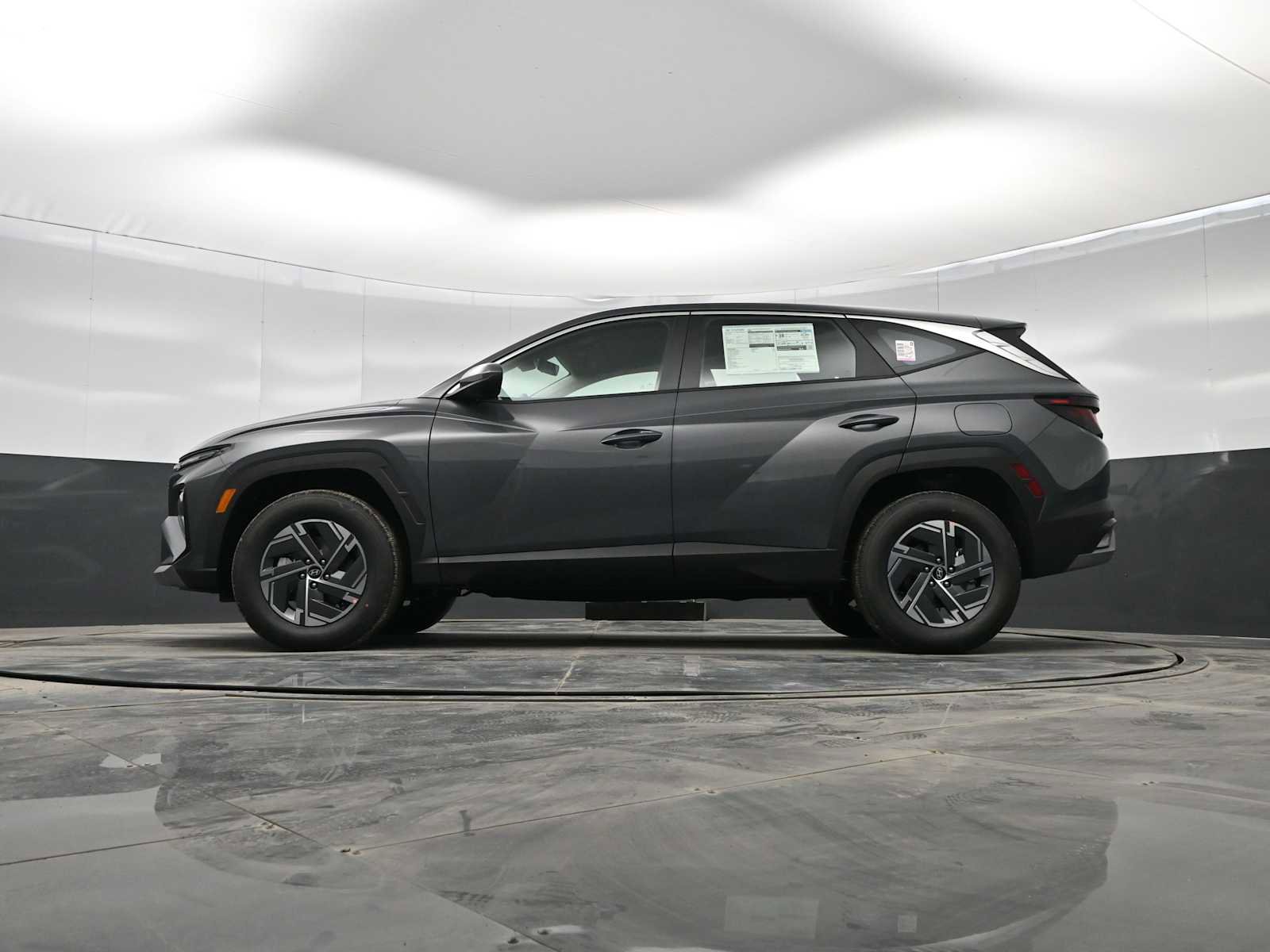 New 2026 Hyundai Tucson Blue SE image 33